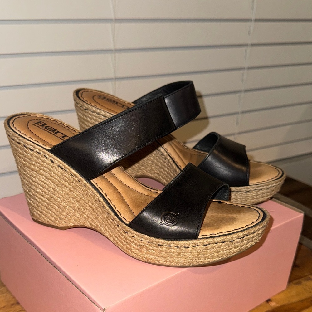 Born Black Leather Double-Strap Wedge Sandals size 7